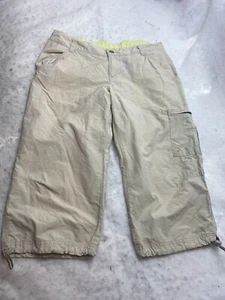 Columbia Sz 8 Beige Cropped Camping Hiking Capri Outdoor Nylon Blend Shorts Pant - Picture 1 of 8