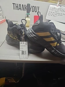 ADIDAS OWNTHEGAME 2.0 Basketball Shoes Kid's Size 4 Grey/Gold GZ3381 - Picture 1 of 6