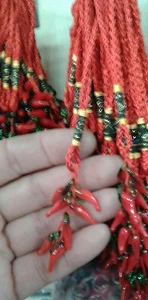 100 corni rossi  vetro porta fortuna portachiavi  100 horn charms corno - Picture 1 of 1