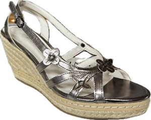 ETIENNE AIGNER WOMEN'S KELLY PEWTER LEATHER STRAPPY WEDGE SANDALS Sz 8. - Picture 1 of 5