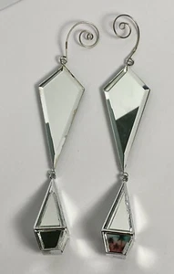 Geometrischer Weihnachtsschmuck aus verspiegeltem Glas zweier Set abgeschrägt Silber 7 Zoll lang - Bild 1 von 12
