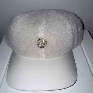 Gorra de baile Lululemon para mujer de vellón texturizado color blanco ópalo/gorra trinchera nueva con etiquetas - Imagen 1 de 6