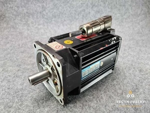 SERVOMOTOR BAUMÜLLER TIPO DSG 71-K 362782 2750489/70702207F 3,4 kW DAÑADO - Imagen 1 de 9