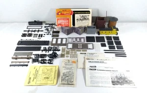 Roundhouse 1506 Shanty Town Short Line Telegraph Office & Service Facility kit - Picture 1 of 8