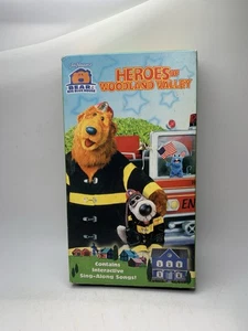Bear in the Big Blue House: Heroes of Woodland Valley (VHS 2003 Slip-Sleeve) - Imagen 1 de 6