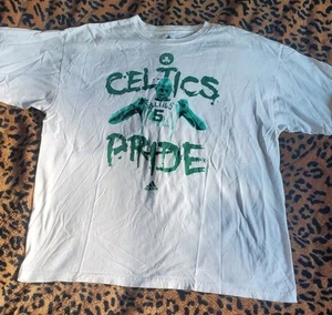 T-shirt Kevin Garnett vintage #5 Boston Celtics Pride Adidas, taglia XL 100% cotone NBA - Foto 1 di 16