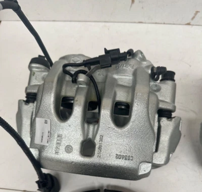 OEM FRONT RIGHT BRAKE CALIPER FITS MERCEDES-BENZ SPRINTER W907 A907 A9074210900 - Image 1 of 4