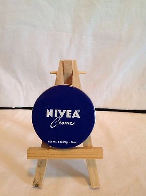 New NIVEA CREME SKIN MOISTURIZER TIN PURSE TRAVEL SIZE 1 oz  - Image 1 of 4