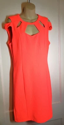 Nuevo con etiquetas Vestido otomano recortado rosa neón colección Kardashian para mujer talla grande Foto 1 de 4