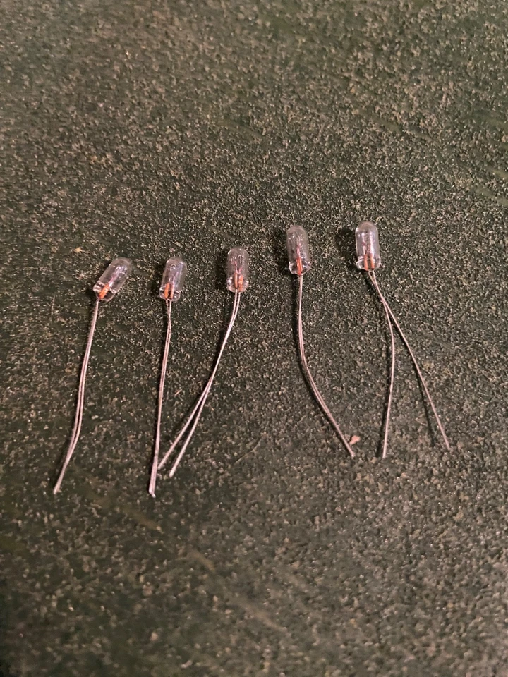 5 luces de repuesto para coche slot "lanzallamas". Foto 1 de 1