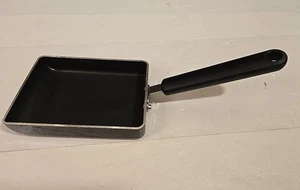 Japanese Skillet: Cooks Essential, Black Porcelain Enamel, Aluminum Nonstick  - Picture 1 of 6