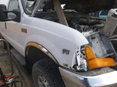 (LOCAL PICKUP ONLY) Passenger Fender Front Fits 99-07 FORD F250SD PICKUP 1557622 - Image 1 of 4