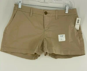 Pantalones cortos Old Navy para mujer 2 bolsillos elásticos con ranura 3,5 entrepiernas caqui planos todos los días - Imagen 1 de 7