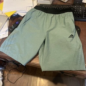 Adidas Workout Activewear Basketball Shorts Men's Green Medium S Drawstring - Picture 1 of 7