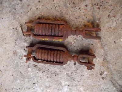 Farmall MD M Diesel IH tractor ORIGINAL actuadores de freno actuador Foto 1 de 3