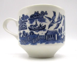 3 Blue Willow Teacups Churchill Staffordshire England perfect condition - Picture 1 of 3