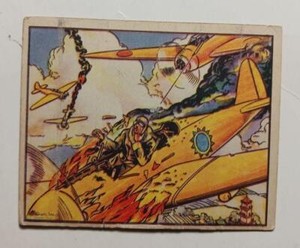 R69  HORRORS OF WAR #82 US AIRMAN SHOT DOWN CHINA 1938 NON SPORT GUM CARD VG/EX