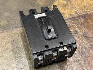 ITE Circuit Breaker EE3-B030 3P 30A 125/250V - Picture 1 of 6