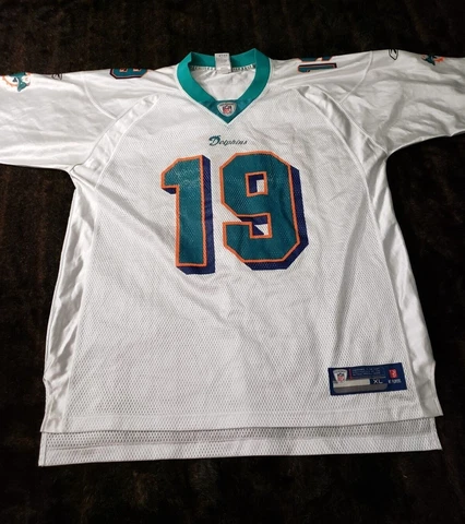NFL On Field Brandon Marshall #19 Mens Size XL White Short Sleeve V Neck Jersey Cover