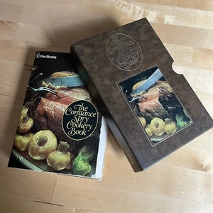 The Constance Spry Cookery Book by C Spry & R Hume (1972) Book With Slipcase - Bild 1 von 14