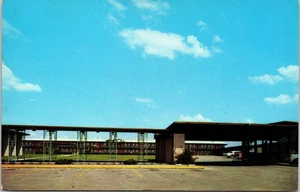 Flamingo Motor Hotel Waco, TX Texas Vintage Cars Postcard - Picture 1 of 2