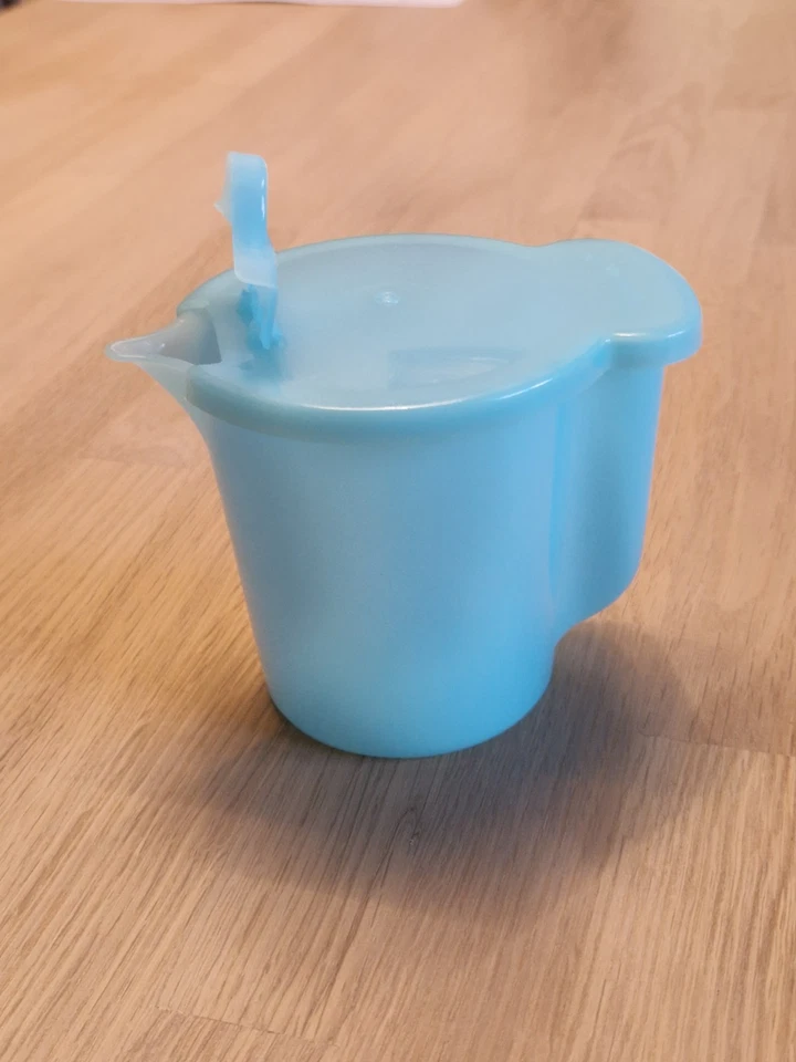 Tupperware Vintage Milchkännchen pastell blau 350 ml - Bild 1 von 4