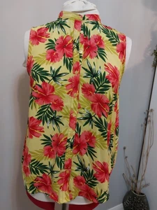 Intuition Sleeveless Top. Yellow/flowered. Size 16/18. - Picture 1 of 4