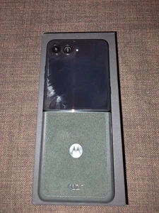 Motorola Razr+ Ultra 2025- 512GB - Unlocked - - Zdjęcie 1 z 4