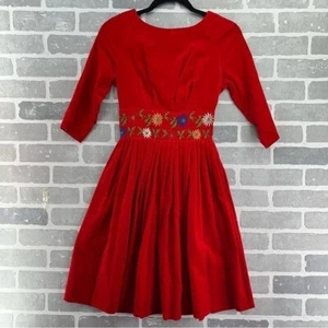 Vintage Carol Brent Red velvet embroidered hostess gown Size S - Picture 1 of 10