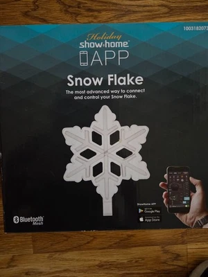 Holiday Show Home App LED Multi Color & Function 3 Pathway Snowflakes & Stakes - Image 1 of 4