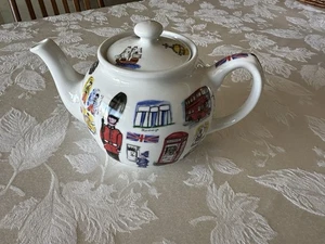 Tetera de colección James Sadler 4 tazas Londres Inglaterra, Stonehenge, autobús rojo y bandera británica - Imagen 1 de 20