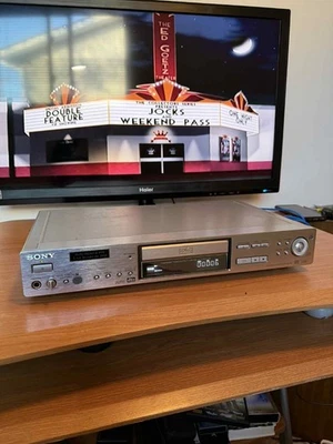 Sony DVP-S570D DVD Player w/ Dolby Digital DTS 5.1 Decoder - Tested Working - Image 1 of 3