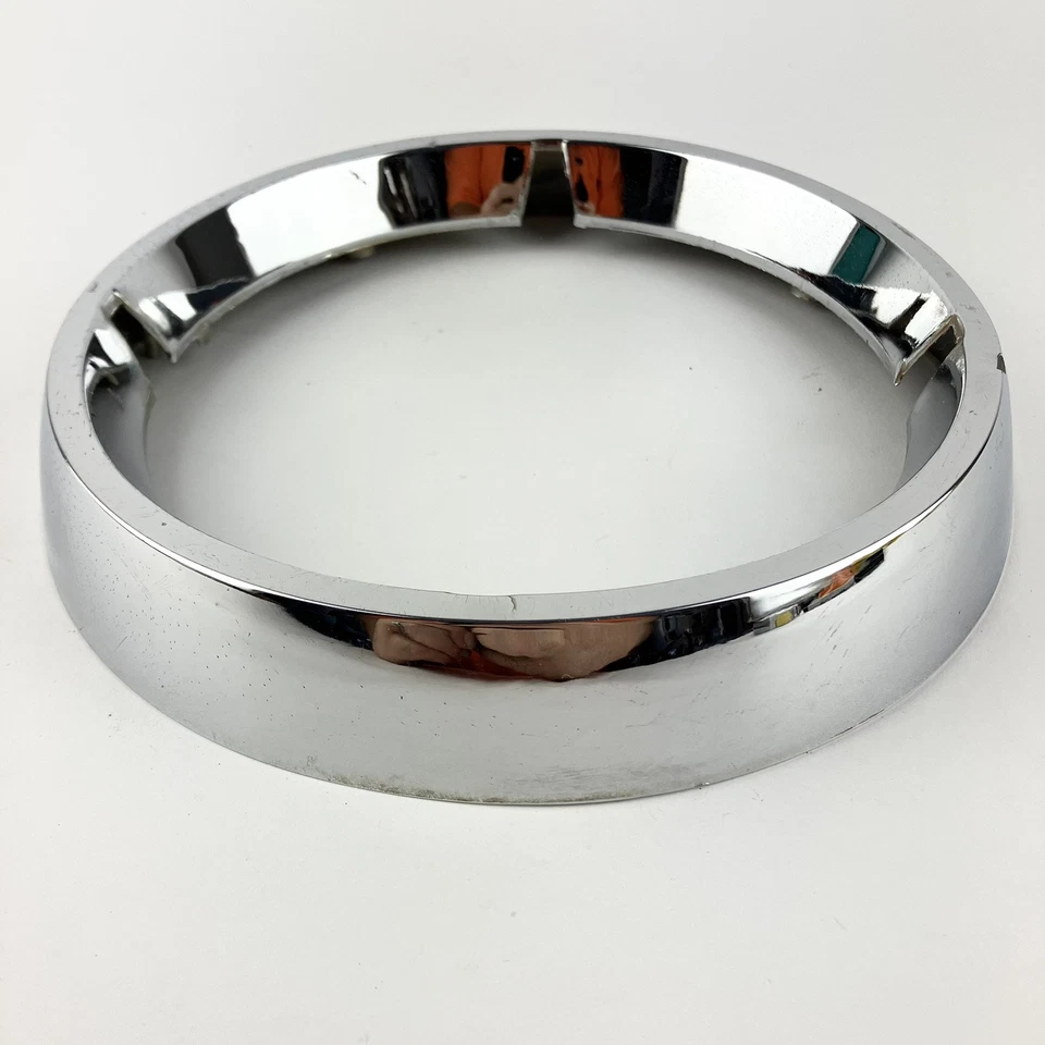 Buick Electra LeSabre Invicta 1960 luz trasera bisel cohete GM# 5051151 pieza OEM Foto 1 de 4