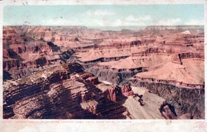 Cartolina Grand Canyon dell'Arizona guardando in basso dal vicino hotel El Tovar - Foto 1 di 2