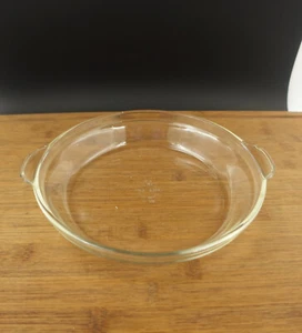 FIRE KING 461 Clear Glass Handled Pie Plate 9'' - Picture 1 of 7
