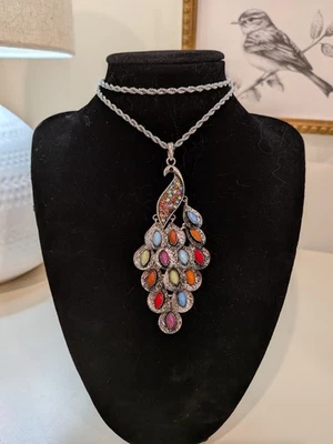 Винтажный богемное со стразами павлин подвеска ожерелье серебристого тона смолы/пластиковые перья - Изображение 1 из 4