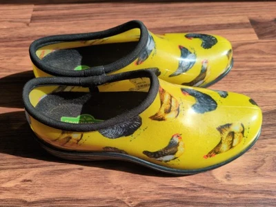 EUC GROUND WORK Garden Clogs Size 9 Waterproof Yellow Chicken Slip On Shoes - Image 1 of 4