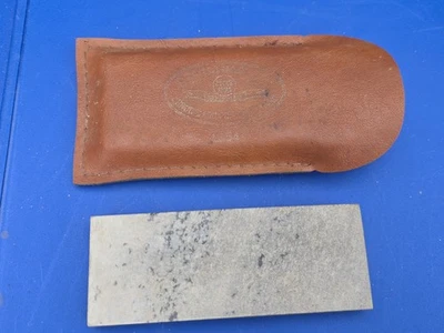 Ka-Bar 1354 vintage? Piedra de afilar en estuche de cuero original  Foto 1 de 4