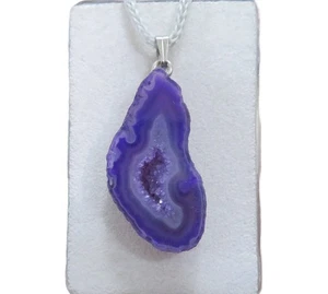 Achatdruse gefärbt Anhänger Nr. 5094 - Bild 1 von 1