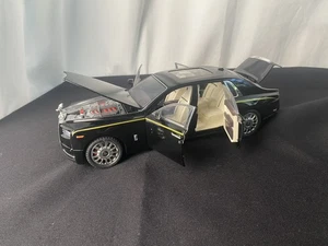 1:18 Scale 2010 Rolls Royce Phantom Long Wheel Base Diamond Black w/ Luggage  - Picture 1 of 12