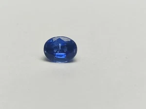 Blue Kyanite Oval Faceted Gemstone 9x7mm – 3.4ct Vibrant Blue, Excellent Quality - Picture 1 of 5