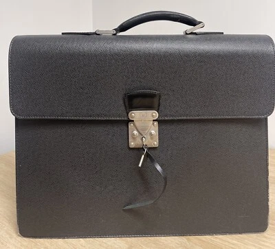 Louis Vuitton Sacoche Cartable Porte-Document 40,5x33x11 Cm Avec Clés En L’état  - Photo 1/4