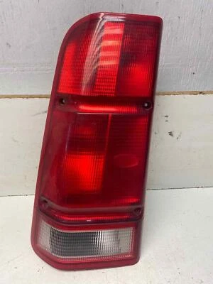 Задний фонарь в сборе левый 1996 1997 1998 1999 LAND ROVER - Изображение 1 из 4