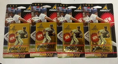 Lote de 4 paquetes de blísteres sellados de fábrica Pinnacle 1997 insertos únicos Foto 1 de 3