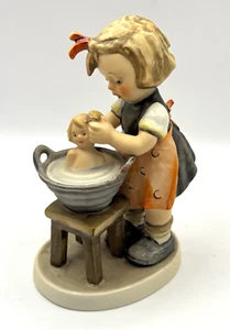 Vintage Hummel Goebel #319 DOLL BATH Figurine 1956 5" Tall - Picture 1 of 16