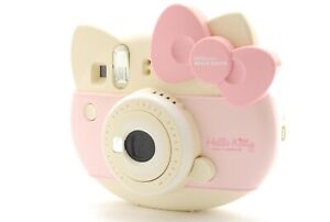 【NEAR MINT w/Film】Fujifilm Fuji Hello Kitty Instax Mini Film Camera Japan #056