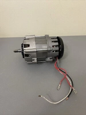 QEP 700xt 7 pulgadas  Motor de sierra para azulejos húmedos pieza OEM 3/4 caballos de fuerza 550 vatios  Foto 1 de 4