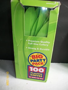 Amscan Big Party Pack 100 durable Green Plastic Knives Washable - Picture 1 of 2