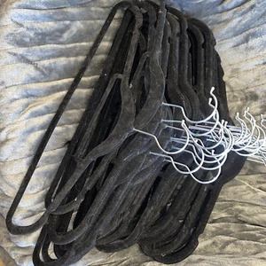 60 velvet coat hangers adult Black Purple Blue Burgundy Free P & P - Picture 1 of 4