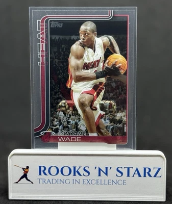 DWYANE WADE 2025 Topps УЛЬТРА РЕДКАЯ прозрачная /10 SSP (1:5 968 упаковок) - Miami Legend - Изображение 1 из 3